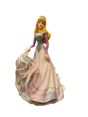 Disney Showcase Enesco Couture de Force Sleeping Beauty Princess Aurora Figure